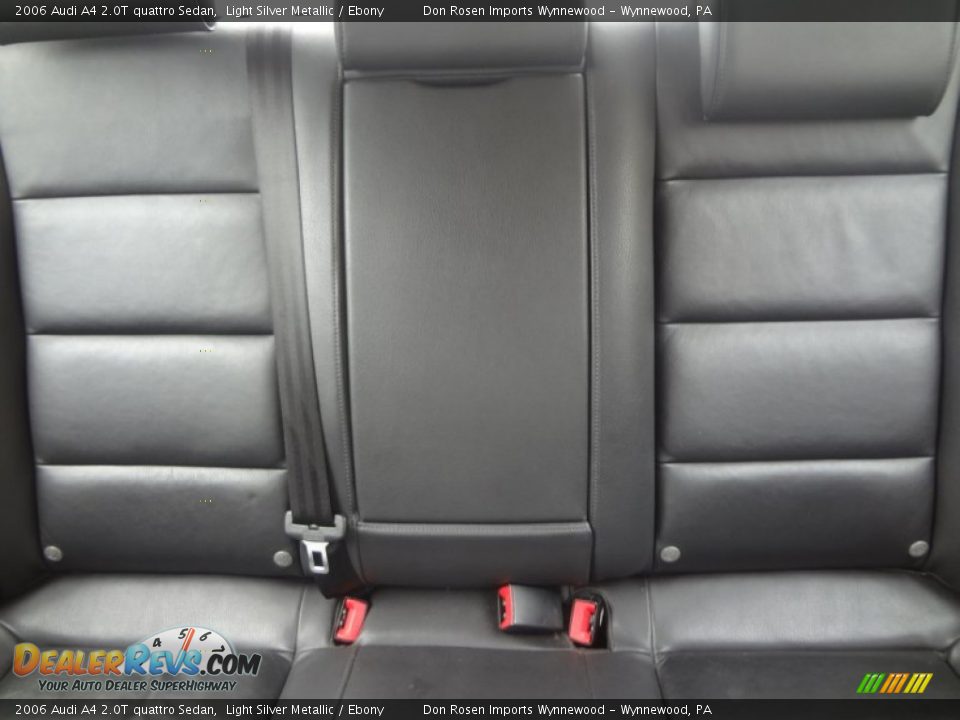 2006 Audi A4 2.0T quattro Sedan Light Silver Metallic / Ebony Photo #12