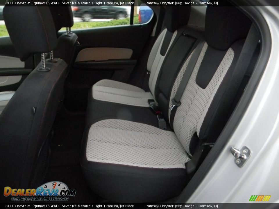 2011 Chevrolet Equinox LS AWD Silver Ice Metallic / Light Titanium/Jet Black Photo #10