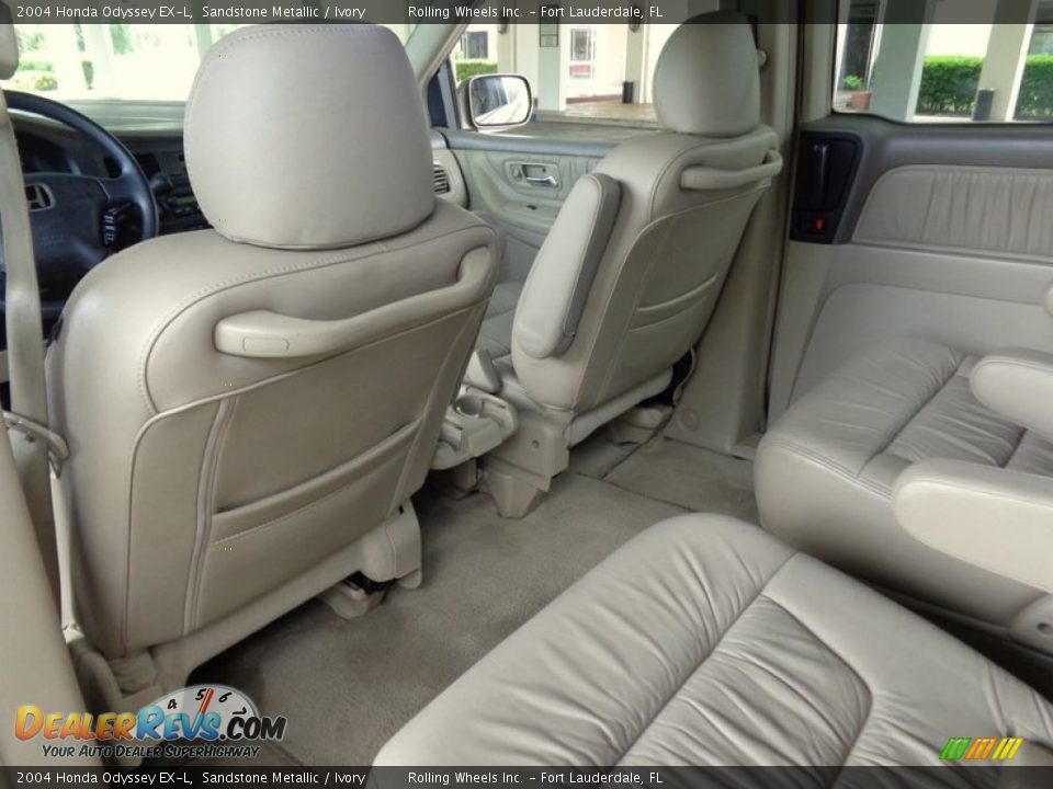 Rear Seat of 2004 Honda Odyssey EX-L Photo #10