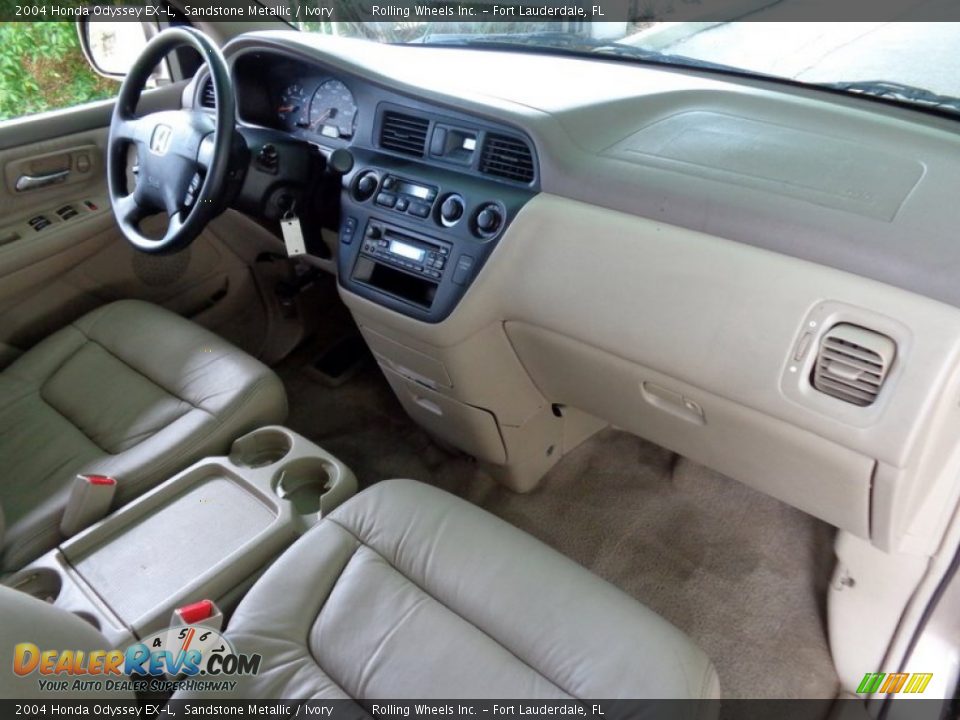 Dashboard of 2004 Honda Odyssey EX-L Photo #16