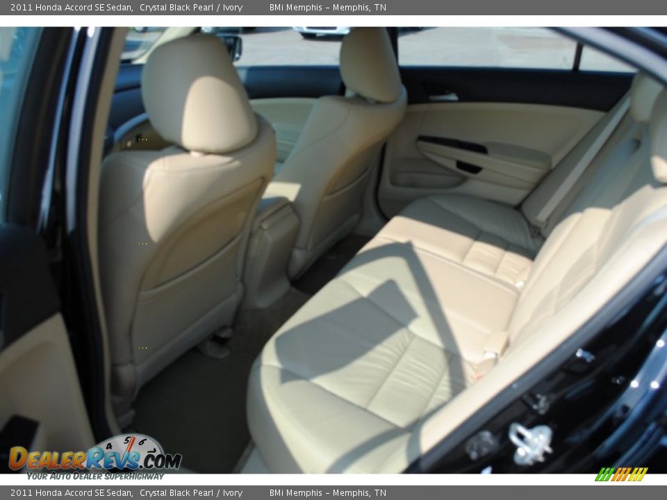 2011 Honda Accord SE Sedan Crystal Black Pearl / Ivory Photo #5