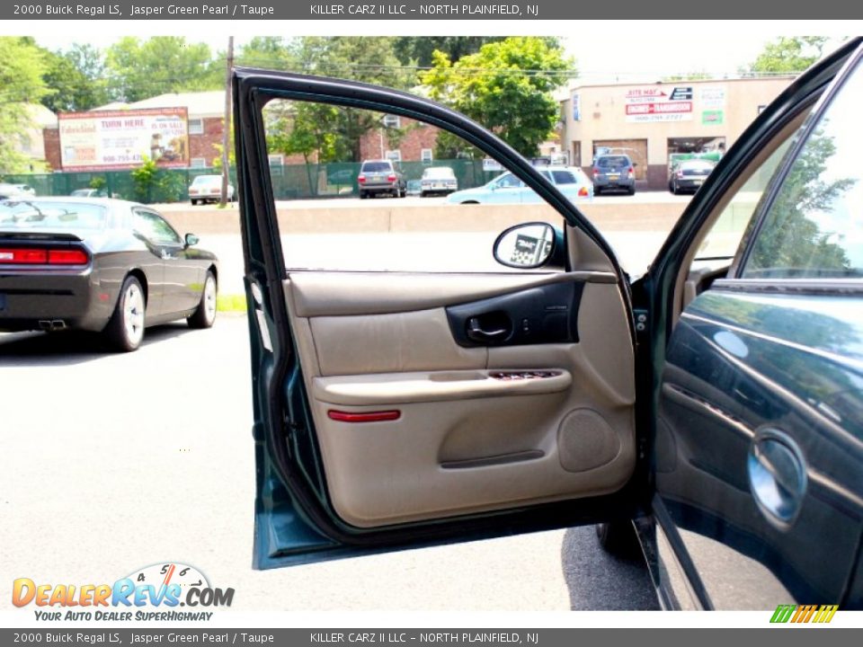 2000 Buick Regal LS Jasper Green Pearl / Taupe Photo #12