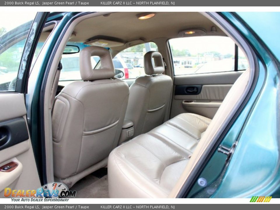 2000 Buick Regal LS Jasper Green Pearl / Taupe Photo #23