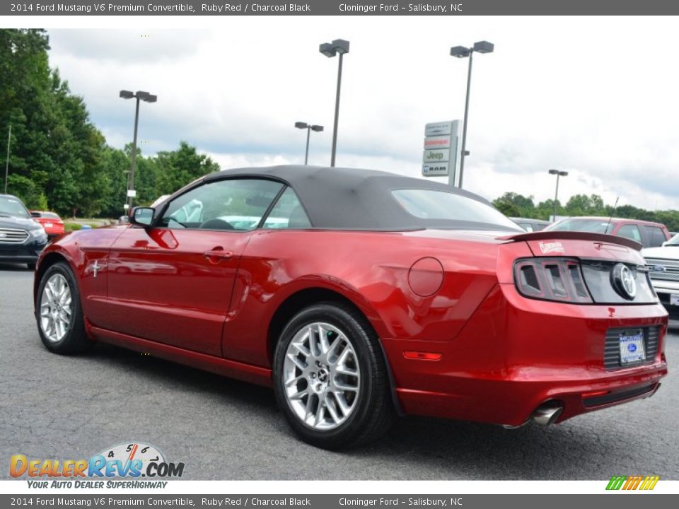 2014 Ford Mustang V6 Premium Convertible Ruby Red / Charcoal Black Photo #23