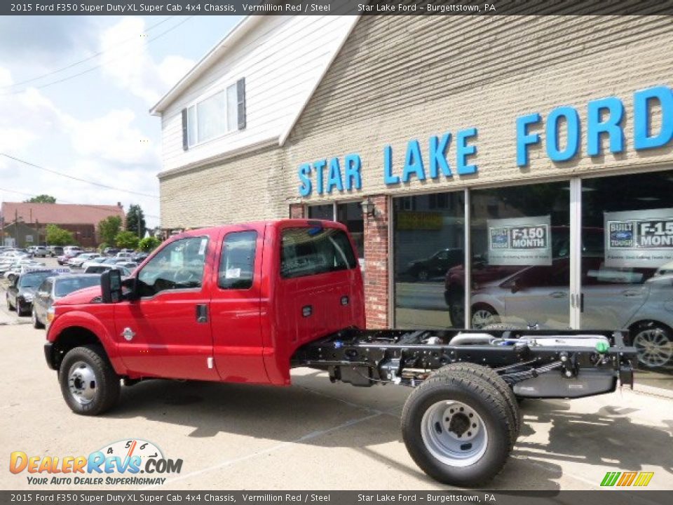 2015 Ford F350 Super Duty XL Super Cab 4x4 Chassis Vermillion Red / Steel Photo #7