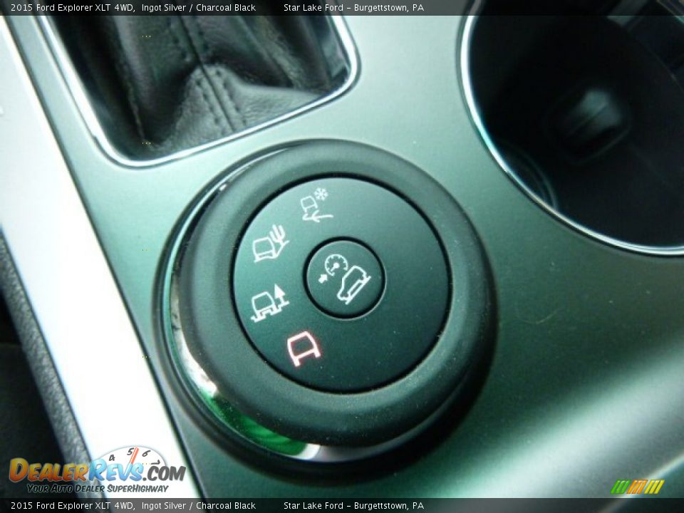 2015 Ford Explorer XLT 4WD Ingot Silver / Charcoal Black Photo #17