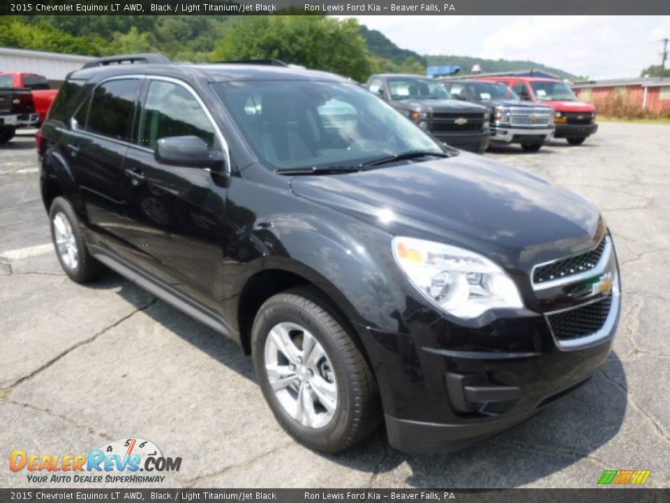 Front 3/4 View of 2015 Chevrolet Equinox LT AWD Photo #2