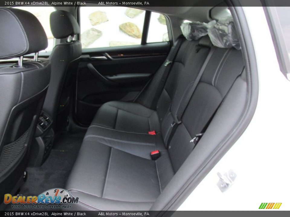 Rear Seat of 2015 BMW X4 xDrive28i Photo #13