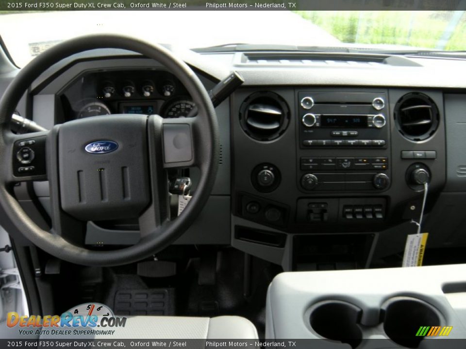 2015 Ford F350 Super Duty XL Crew Cab Oxford White / Steel Photo #24