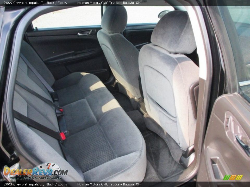 2009 Chevrolet Impala LT Black / Ebony Photo #19