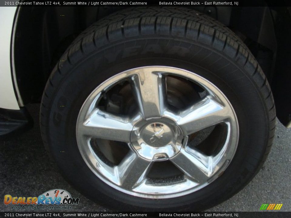 2011 Chevrolet Tahoe LTZ 4x4 Summit White / Light Cashmere/Dark Cashmere Photo #14