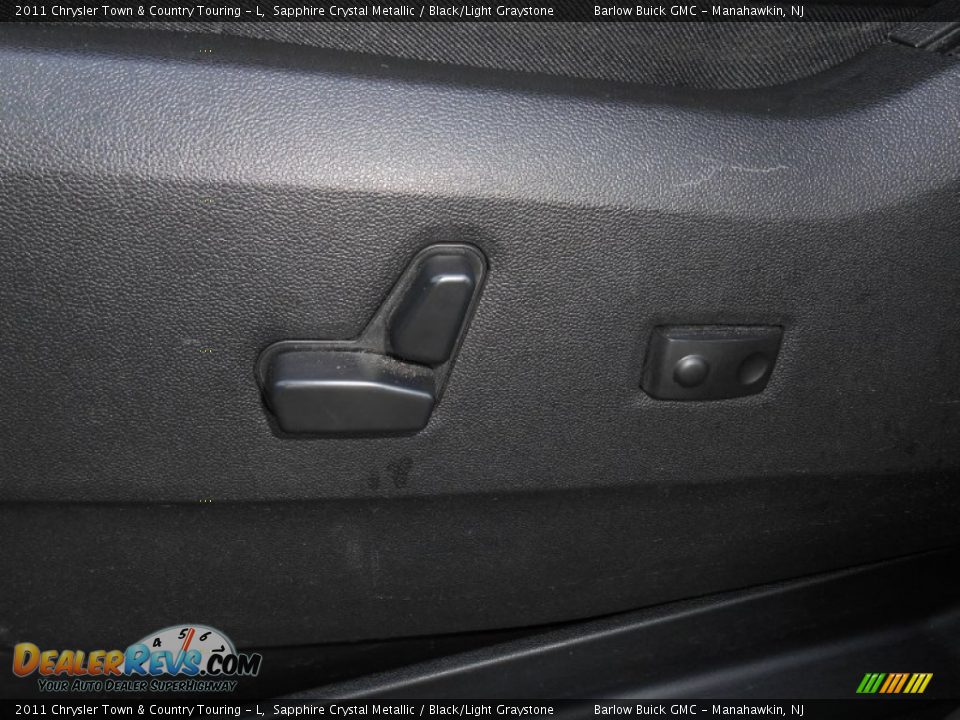 2011 Chrysler Town & Country Touring - L Sapphire Crystal Metallic / Black/Light Graystone Photo #14