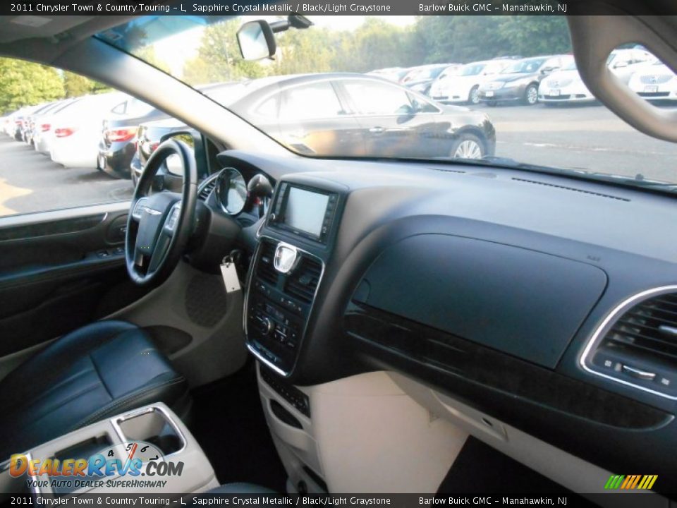 2011 Chrysler Town & Country Touring - L Sapphire Crystal Metallic / Black/Light Graystone Photo #21