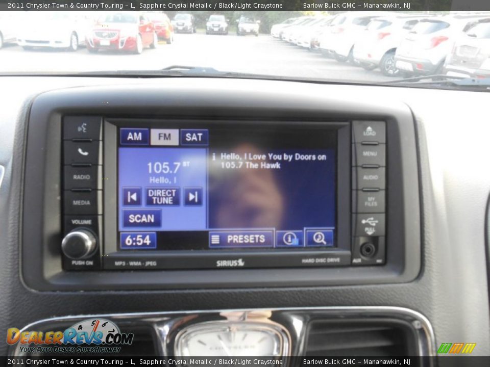 2011 Chrysler Town & Country Touring - L Sapphire Crystal Metallic / Black/Light Graystone Photo #31