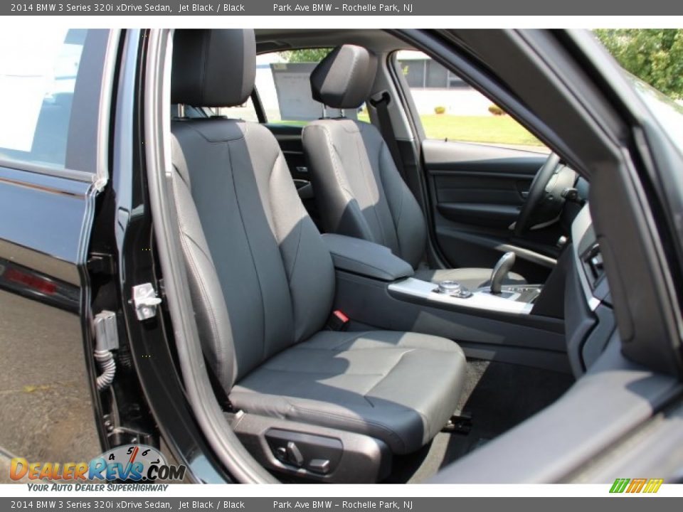2014 BMW 3 Series 320i xDrive Sedan Jet Black / Black Photo #27