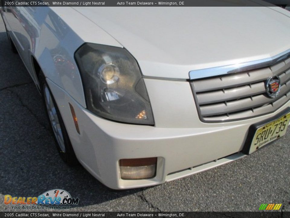2005 Cadillac CTS Sedan White Diamond / Light Neutral Photo #26