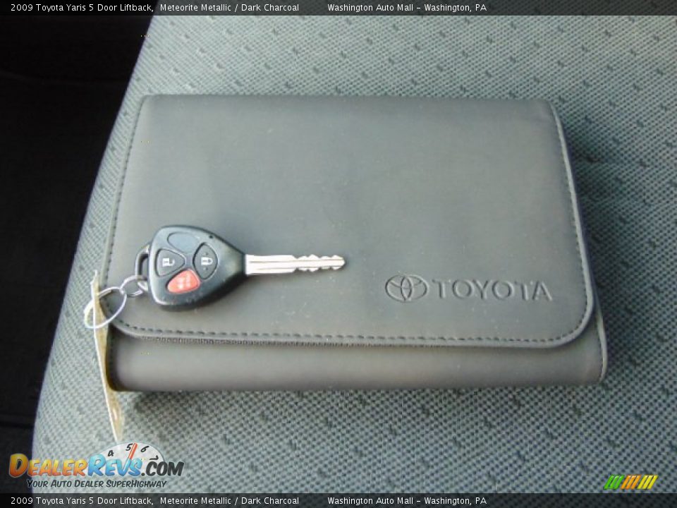 2009 Toyota Yaris 5 Door Liftback Meteorite Metallic / Dark Charcoal Photo #18
