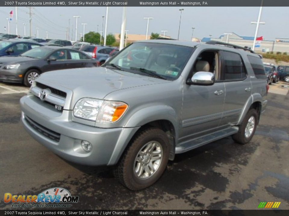 2007 Toyota Sequoia Limited 4WD Silver Sky Metallic / Light Charcoal Photo #6