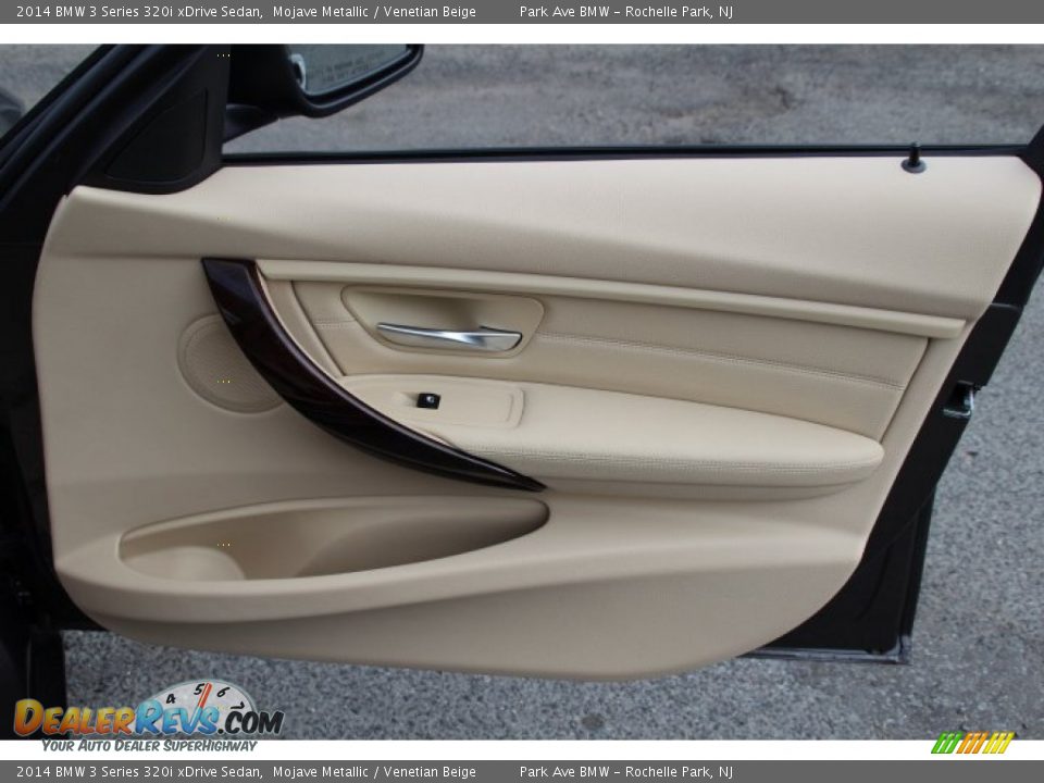 2014 BMW 3 Series 320i xDrive Sedan Mojave Metallic / Venetian Beige Photo #24