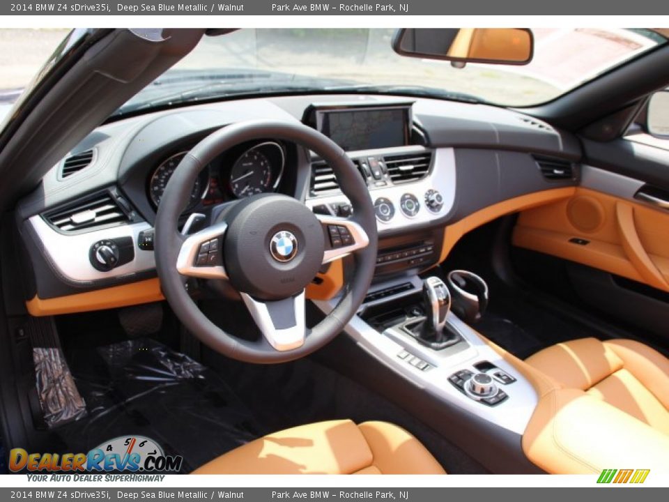 Walnut Interior - 2014 BMW Z4 sDrive35i Photo #11