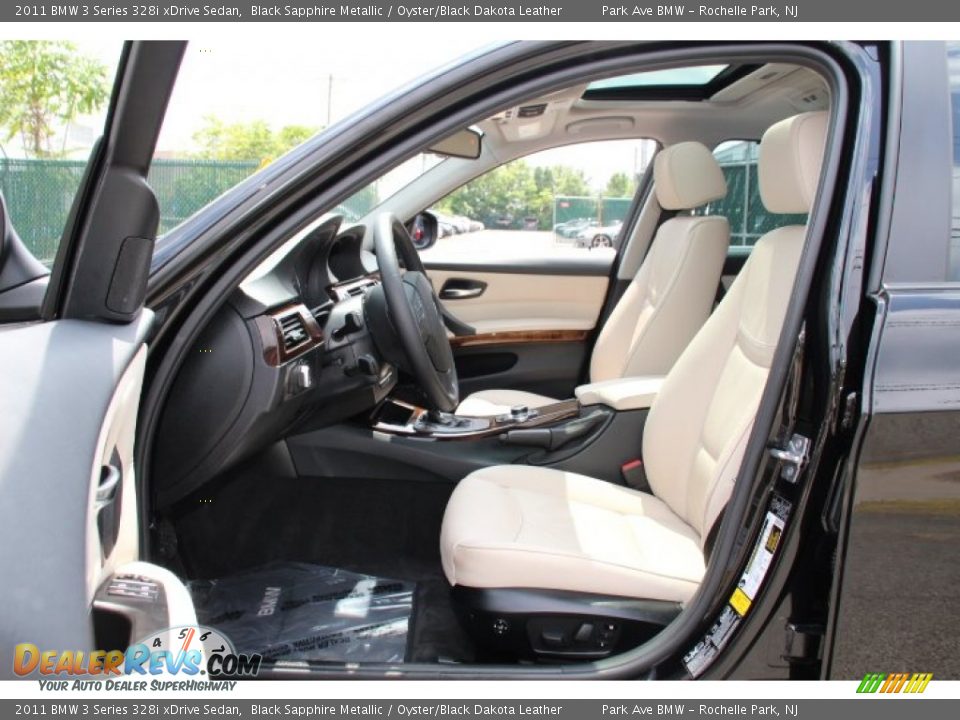 2011 BMW 3 Series 328i xDrive Sedan Black Sapphire Metallic / Oyster/Black Dakota Leather Photo #10