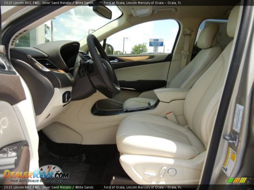 Front Seat of 2015 Lincoln MKC FWD Photo #6