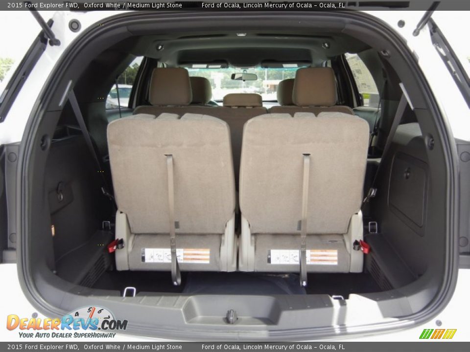 2015 Ford Explorer FWD Oxford White / Medium Light Stone Photo #5