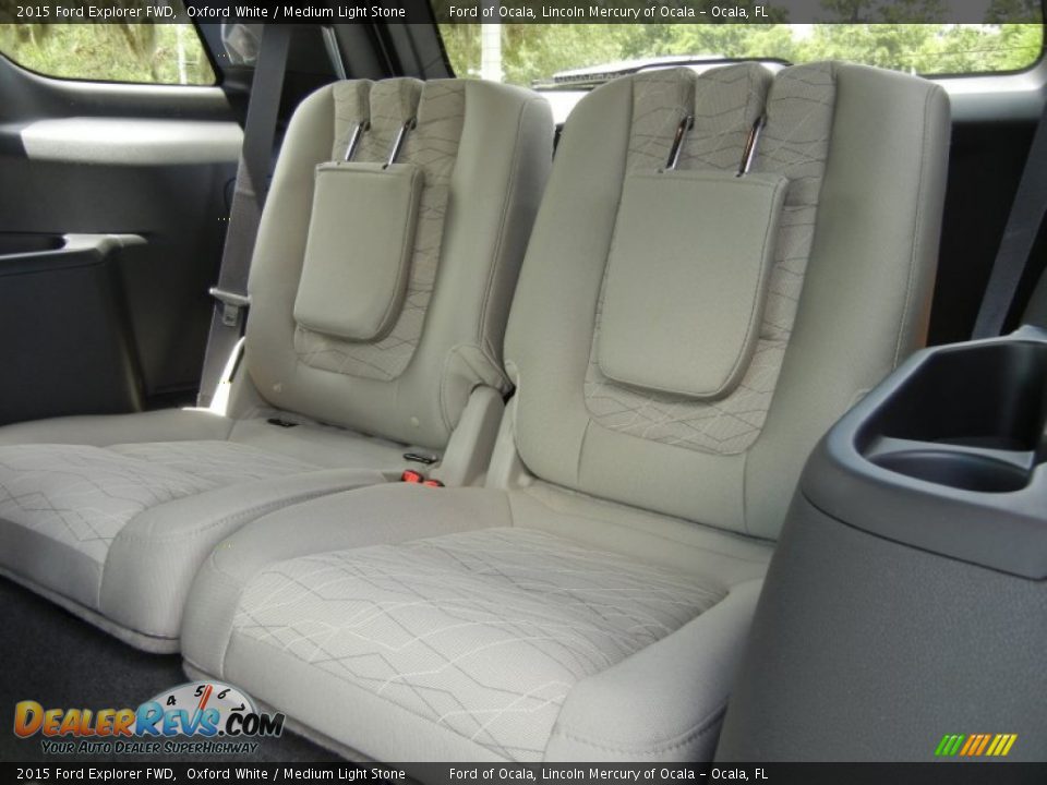 2015 Ford Explorer FWD Oxford White / Medium Light Stone Photo #8