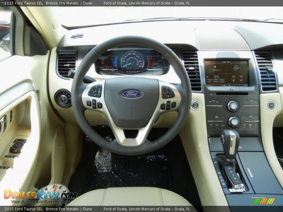 Dashboard of 2015 Ford Taurus SEL Photo #8