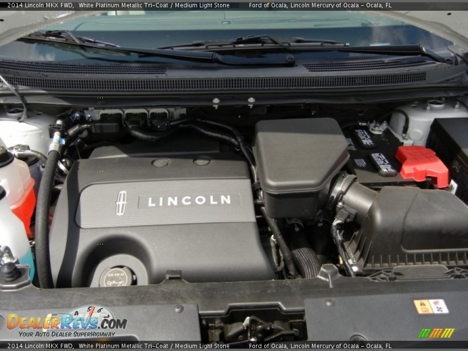 2014 Lincoln MKX FWD White Platinum Metallic Tri-Coat / Medium Light Stone Photo #12