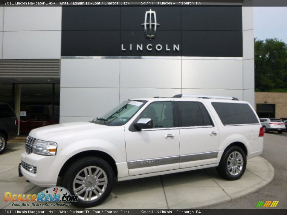 2011 Lincoln Navigator L 4x4 White Platinum Tri-Coat / Charcoal Black Photo #1