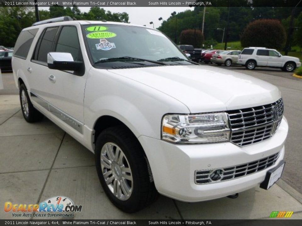 2011 Lincoln Navigator L 4x4 White Platinum Tri-Coat / Charcoal Black Photo #7