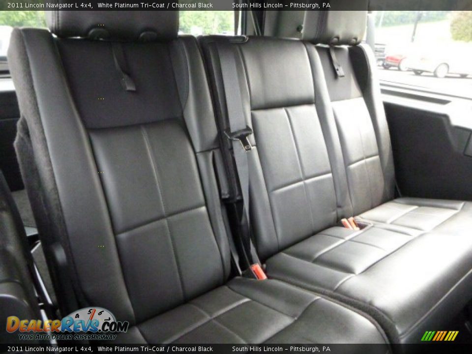 2011 Lincoln Navigator L 4x4 White Platinum Tri-Coat / Charcoal Black Photo #14