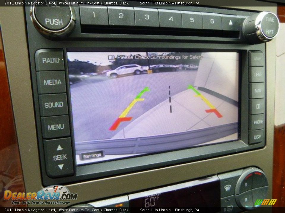 2011 Lincoln Navigator L 4x4 White Platinum Tri-Coat / Charcoal Black Photo #25