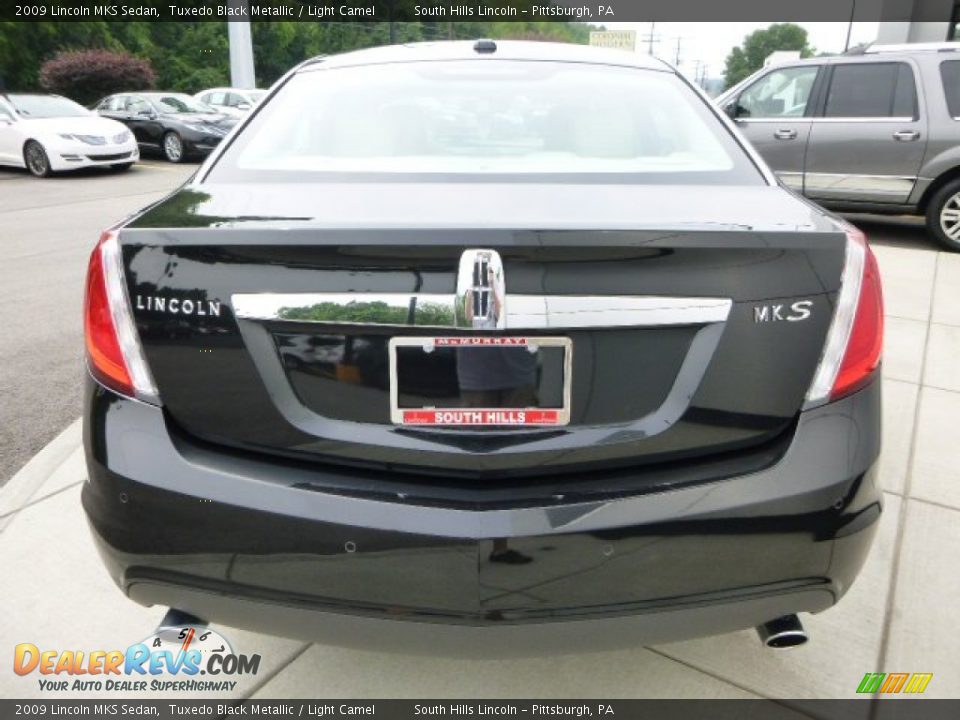 2009 Lincoln MKS Sedan Tuxedo Black Metallic / Light Camel Photo #4