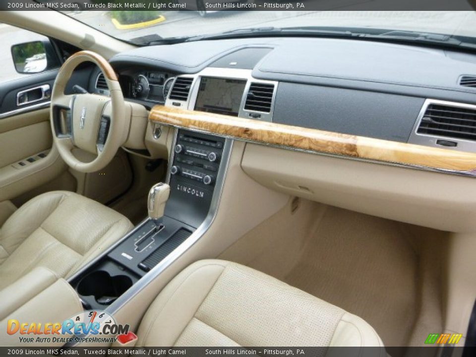 2009 Lincoln MKS Sedan Tuxedo Black Metallic / Light Camel Photo #11