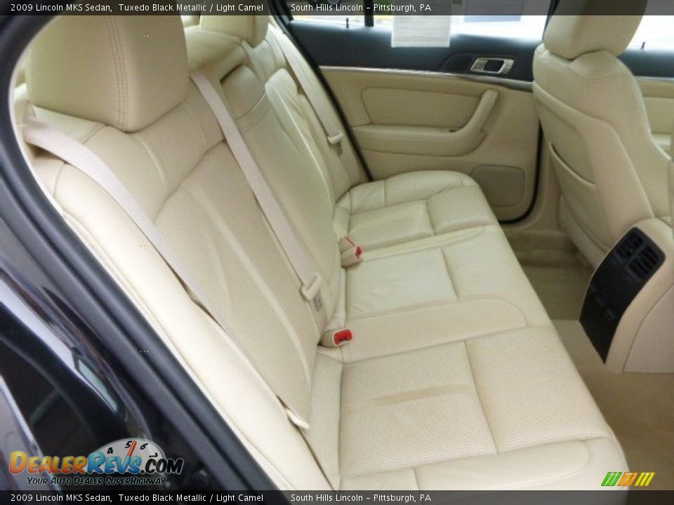 2009 Lincoln MKS Sedan Tuxedo Black Metallic / Light Camel Photo #13