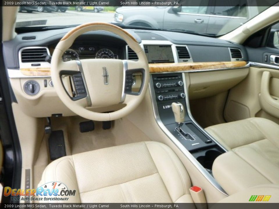 2009 Lincoln MKS Sedan Tuxedo Black Metallic / Light Camel Photo #16