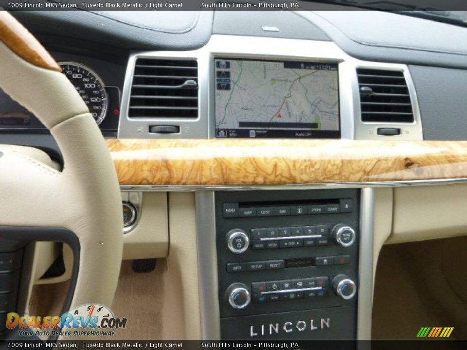 2009 Lincoln MKS Sedan Tuxedo Black Metallic / Light Camel Photo #22