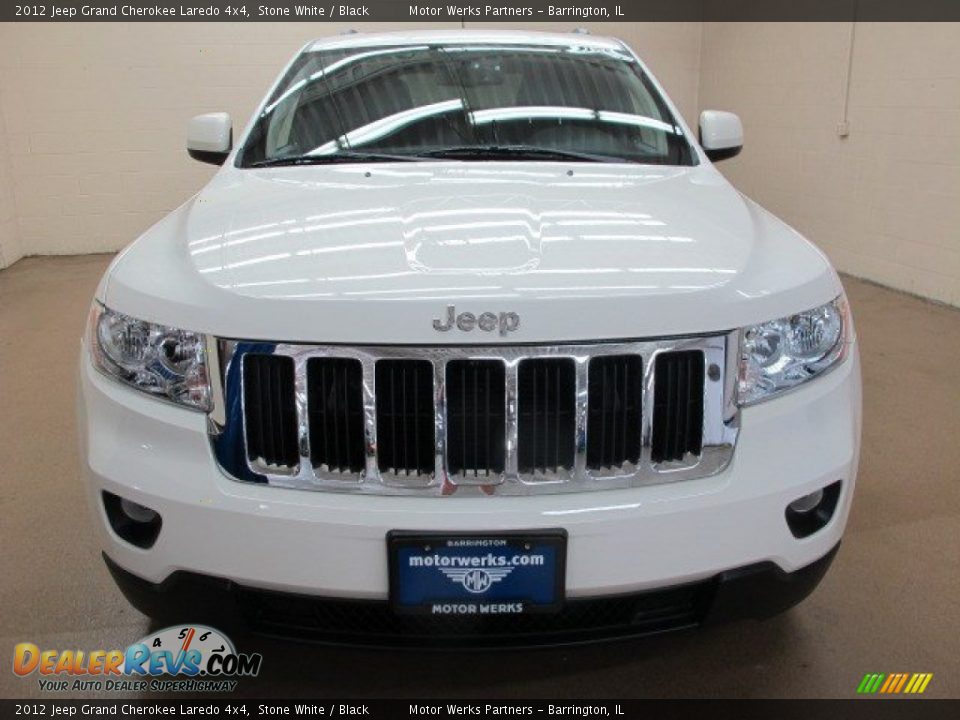2012 Jeep Grand Cherokee Laredo 4x4 Stone White / Black Photo #2