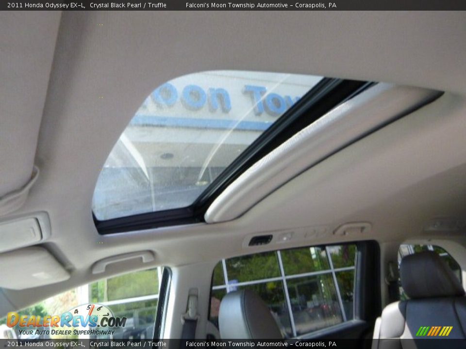2011 Honda Odyssey EX-L Crystal Black Pearl / Truffle Photo #21