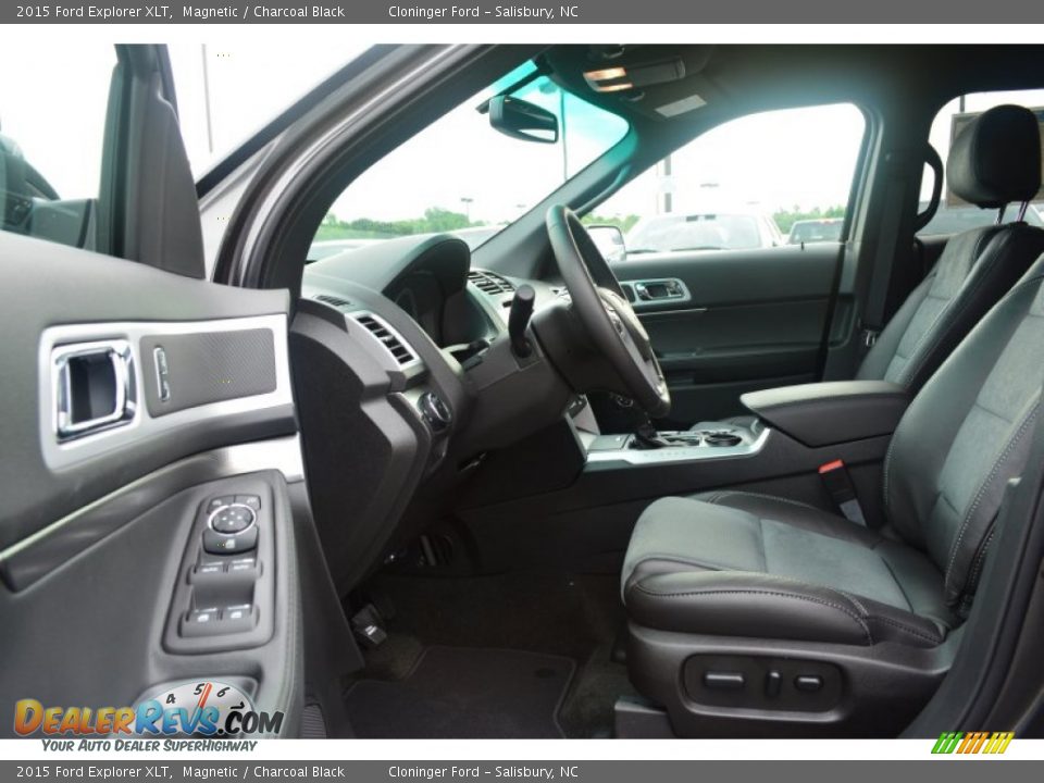 2015 Ford Explorer XLT Magnetic / Charcoal Black Photo #6