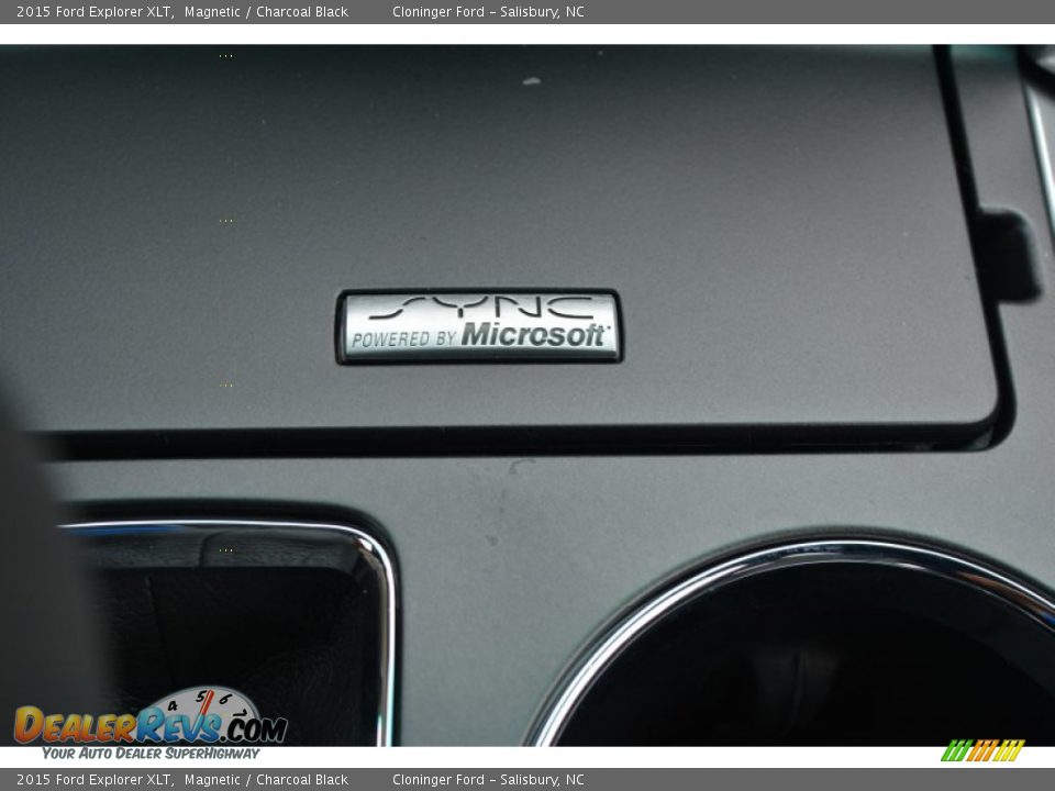 2015 Ford Explorer XLT Magnetic / Charcoal Black Photo #19