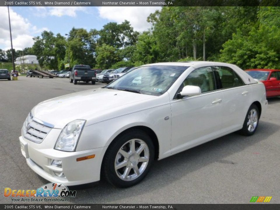 Front 3/4 View of 2005 Cadillac STS V6 Photo #1