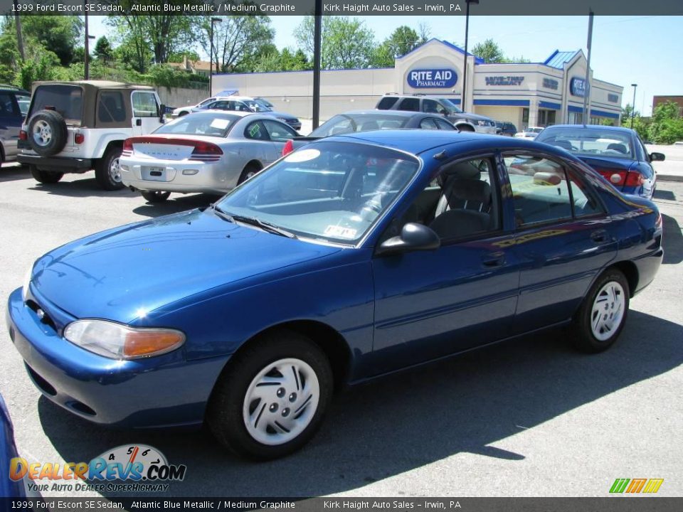 1999 Ford Escort SE Sedan Atlantic Blue Metallic / Medium Graphite Photo #10