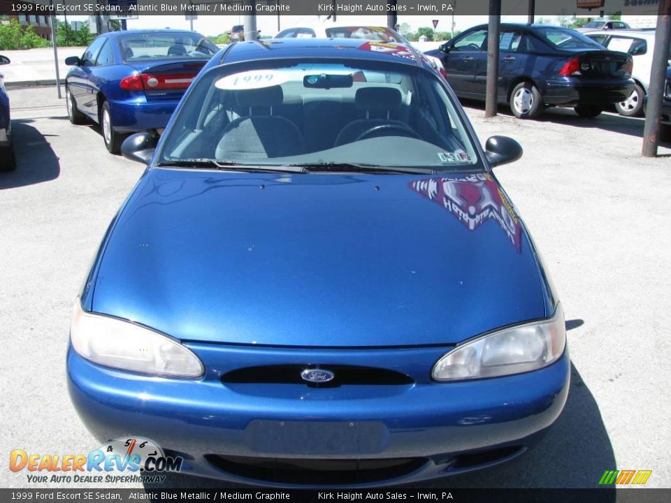1999 Ford Escort SE Sedan Atlantic Blue Metallic / Medium Graphite Photo #11