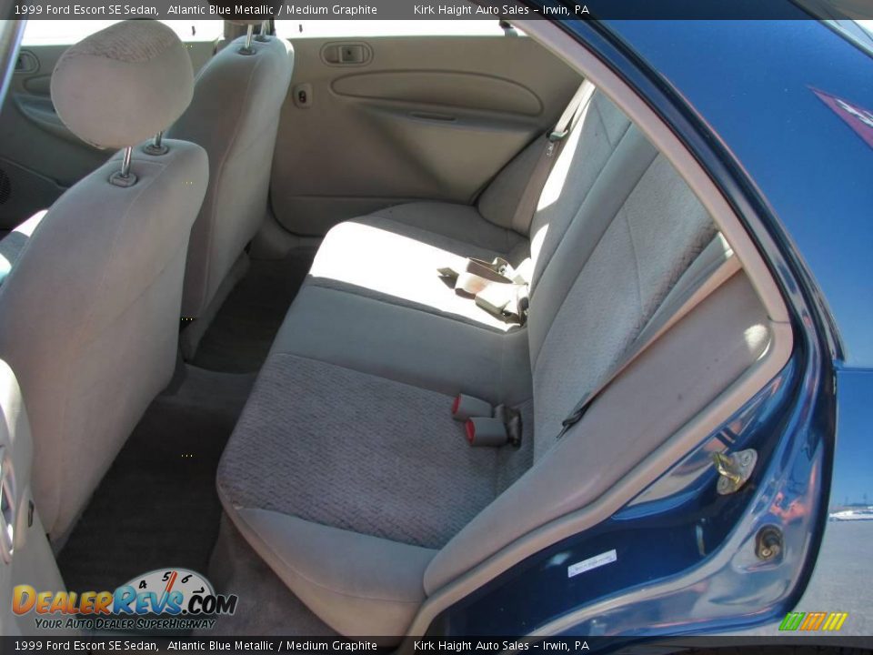 1999 Ford Escort SE Sedan Atlantic Blue Metallic / Medium Graphite Photo #12