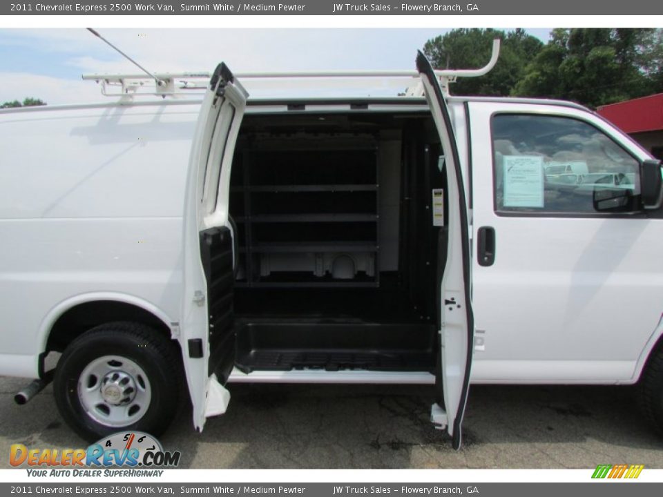 2011 Chevrolet Express 2500 Work Van Summit White / Medium Pewter Photo #10