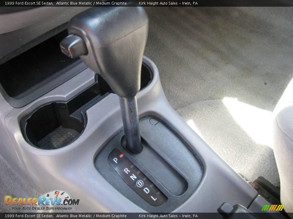 1999 Ford Escort SE Sedan Atlantic Blue Metallic / Medium Graphite Photo #18