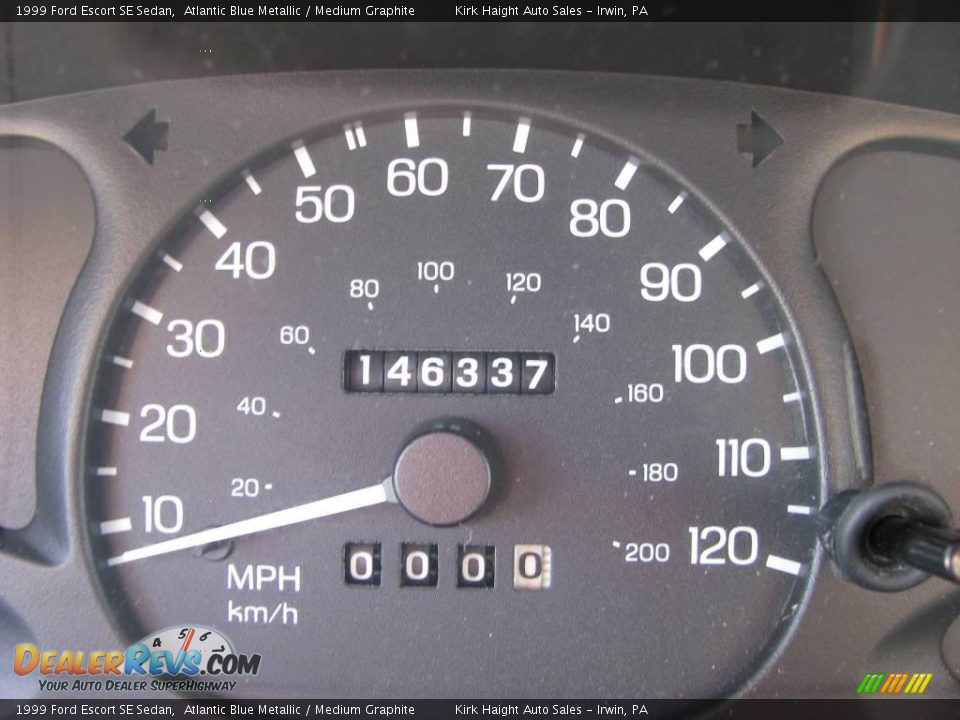 1999 Ford Escort SE Sedan Atlantic Blue Metallic / Medium Graphite Photo #20